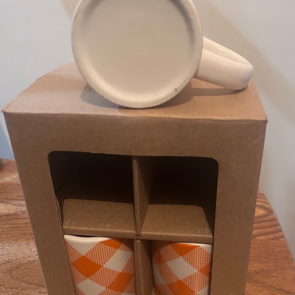 Orange Checkered or Gingham 3- Small Mug Set - Picture 5 of 5